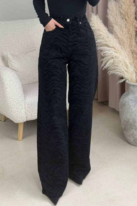 ONE COLOR SIMPLE DESIGNED WOMEN JEANS BLACK/ E ZEZE - 1