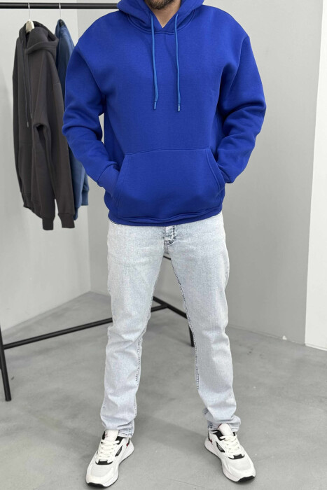 HOODIE E THJESHTË NJËNGJYRËSHE ME PUSH PËR MESHKUJ NË NGJYRËN BLU 