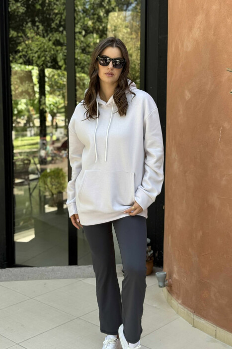 HOODIE E THJESHTË NJËNGJYRËSHE ME PUSH PËR FEMRA NË NGJYRË TË BARDHË ANTIKE - KLAUDIO FASHION