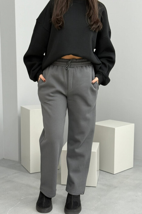 ONE COLOR SIMPLE FLUFFY WOMEN SWEATPANTS DARK GREY/GEE - KLAUDIO FASHION