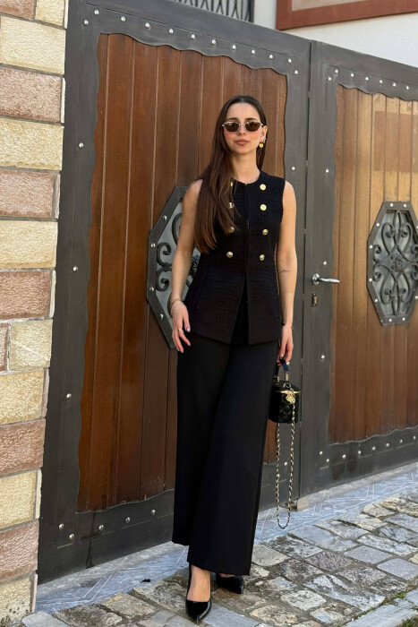 JEKLEK I THJESHTE NJE NGJYRESH ME DETAJIN E KOPSAVE GOLD PER FEMRA NE NGJYRE TE ZEZE - KLAUDIO FASHION