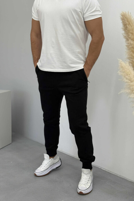 TUTA TË THJESHTA NJËNGJYRËSHE PËR MESHKUJ NË NGJYRËN E ZEZË 