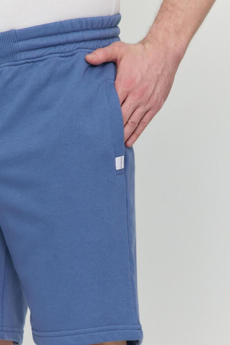 ONE COLOR SIMPLE MEN SHORT SWEATPANTS BLUE/BLU - 2