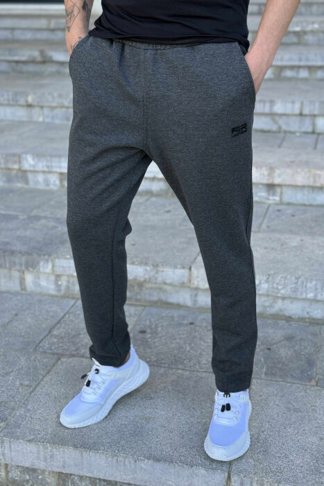 ONE COLOR SIMPLE MEN SWEATPANTS DARK GREY/GEE - KLAUDIO FASHION