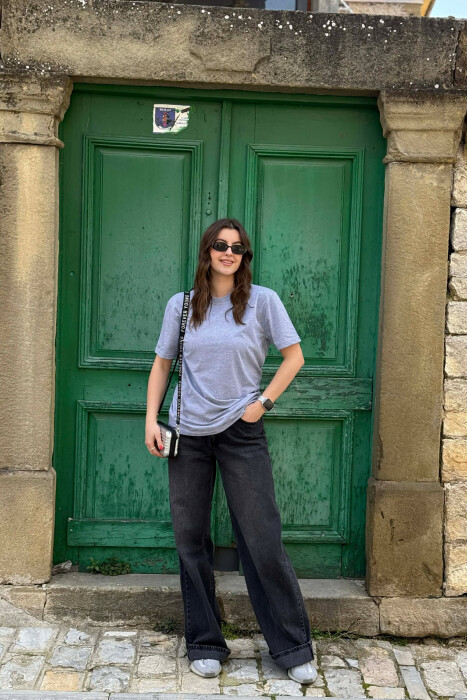 ONE COLOR SIMPLE ROUND NECK WOMEN T-SHIRT + 6 PAIR SOCKS GREY/GRI - 3