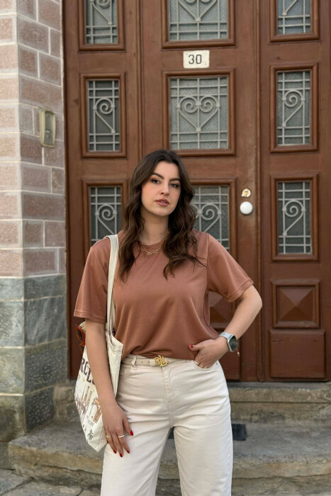 ONE COLOR SIMPLE ROUND NECK WOMEN T-SHIRT + 6 PAIR SOCKS LIGHT BROWN/KAZB - 1