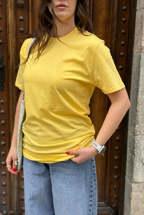 ONE COLOR SIMPLE ROUND NECK WOMEN T-SHIRT + 6 PAIR SOCKS YELLOW/E VERDHE - 4