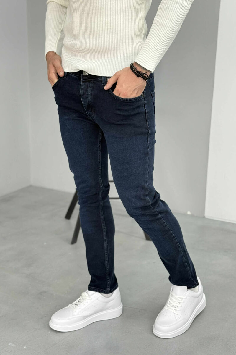 ONE COLOR SIMPLE STRAIGHT LEG MEN JEANS DARK BLUE/BEE - 1