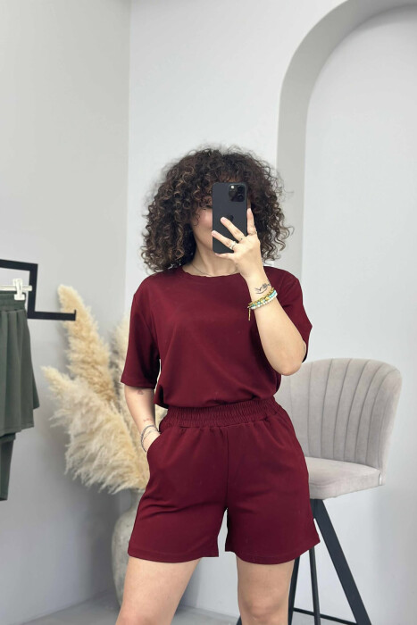 SET I THJESHTË T-SHIRT+PANTALLONA TË SHKURTRA PËR FEMRA NË NGJYRËN VISHNJË 