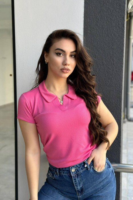 BLUZË E THJESHTË PËR FEMRA NË NGJYRËN ROZË 