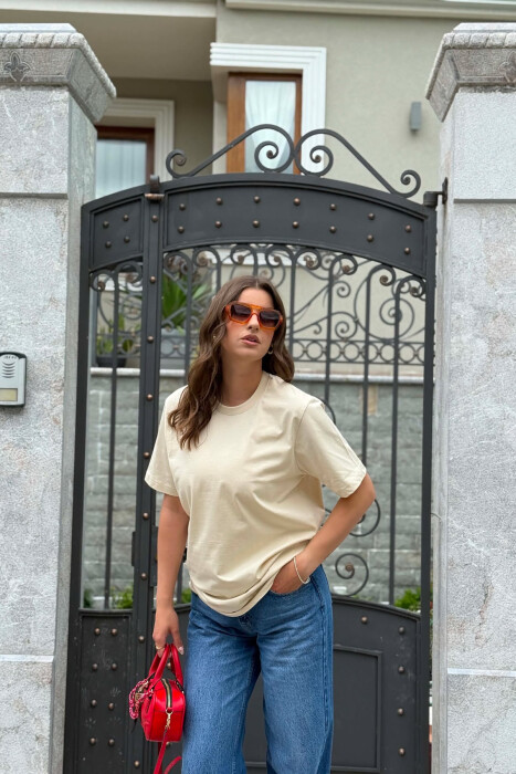 ONE COLOR SIMPLE WOMAN T-SHIRT + 6 PAIR SOCKS BEIGE/BEZHE - KLAUDIO FASHION