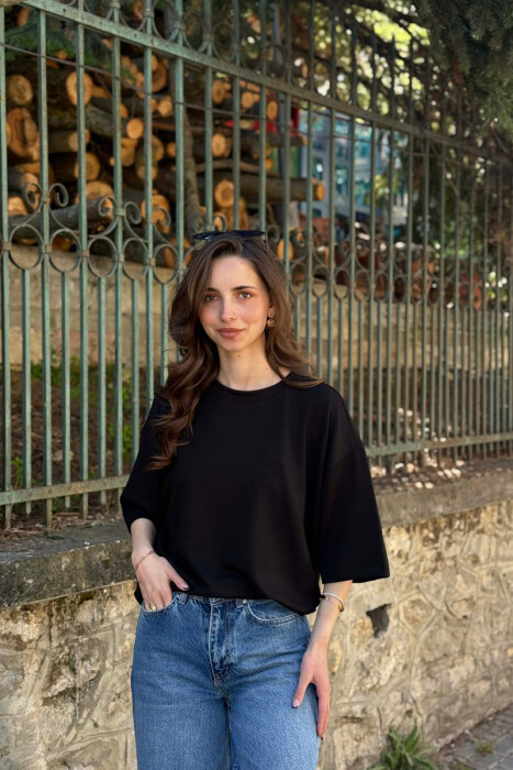 T-SHIRT I THJESHTE NJE NGJYRESH PER FEMRA NE NGJYRE TE ZEZE 