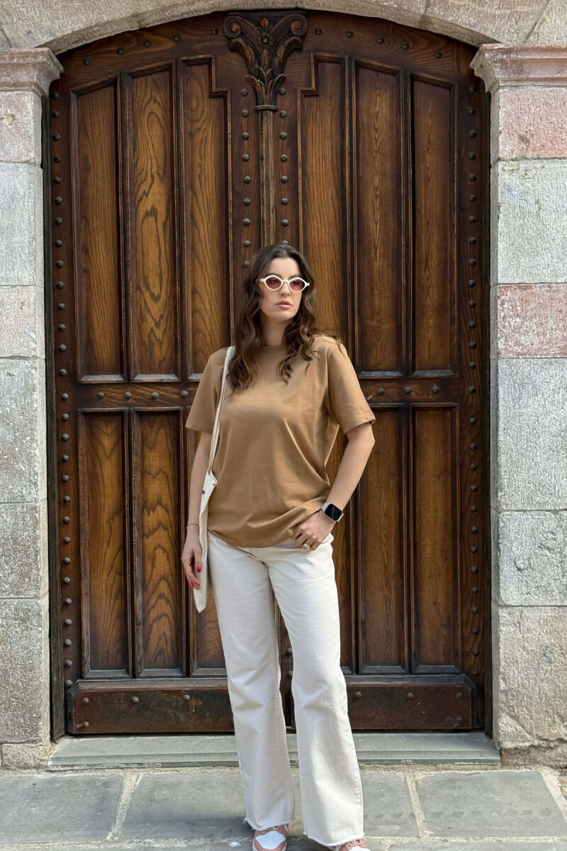 ONE COLOR SIMPLE WOMAN T-SHIRT + 6 PAIR SOCKS LIGHT BROWN/KAZB - 4