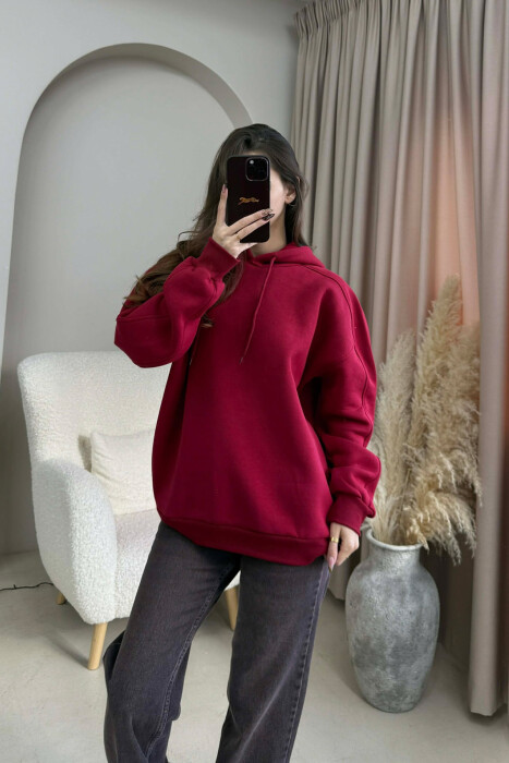 HOODIE E THJESHTE NJE NGJYRESHE PER FEMRA NE NGJYRE VISHNJE TE ERRET 