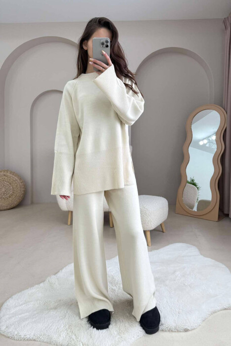 SET NJË NGJYRËSH PËR FEMRA NË NGJYRËN KREM - KLAUDIO FASHION