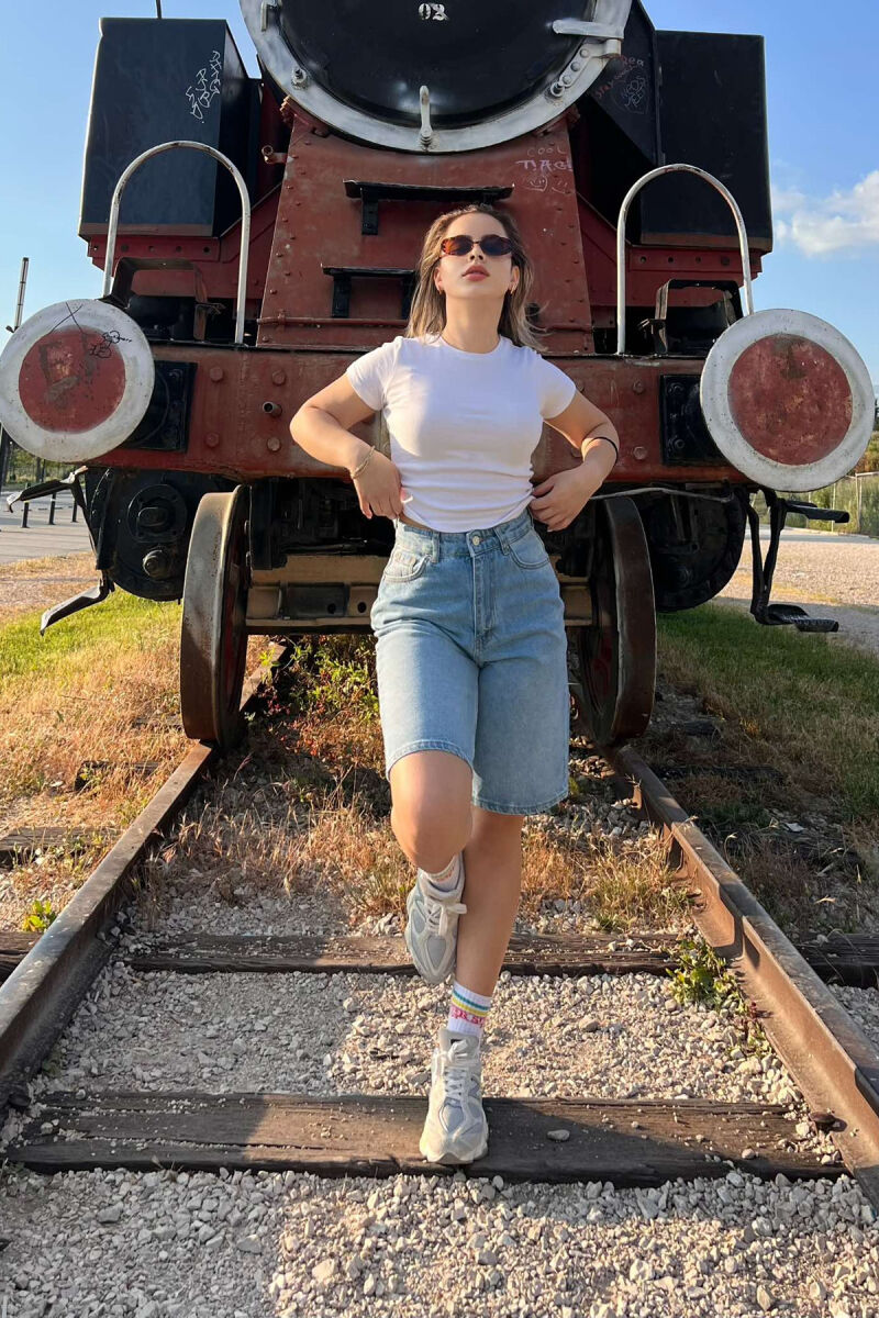 ONE COLOR SIMPLE WOMEN SHORTS BLUE/BLU - 1