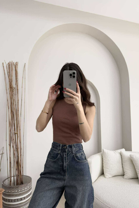 ONE COLOR SIMPLE WOMEN TANK TOP BROWN/KAFE - 4