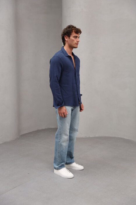 ONE COLOR SINGLE POCKET MEN SHIRT DARK BLUE/BEE - 4