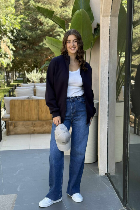 XHAKETË ME PUSH PËR FEMRA NË NGJYRËN BLU E ERRËT - KLAUDIO FASHION