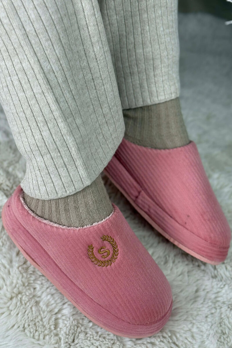 ONE COLOR TEDDY LINED WOMEN SLIPPERS PINK/ROZE - 1