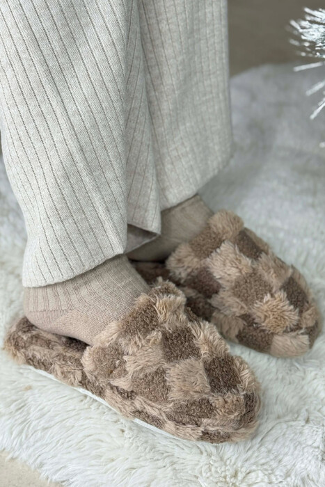 ONE COLOR TEDDY SQUARES WOMEN SLIPPERS BEIGE/BEZHE - 1