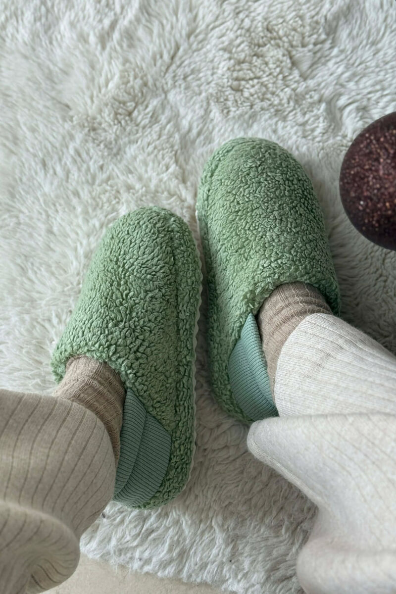 ONE COLOR TEDDY WOMEN SLIPPERS MINT/MENTE - 6