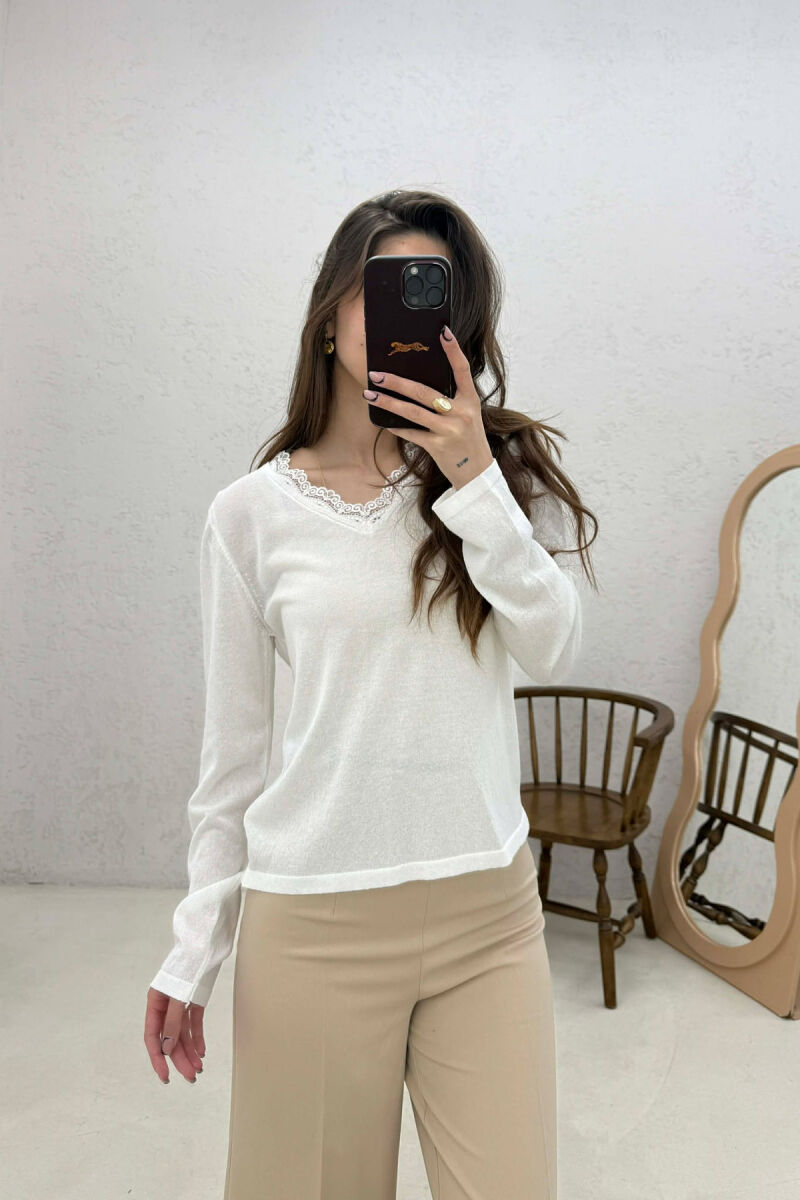 ONE COLOR V NECK WOMAN SWEATER WHITE-E BARDHE - 1