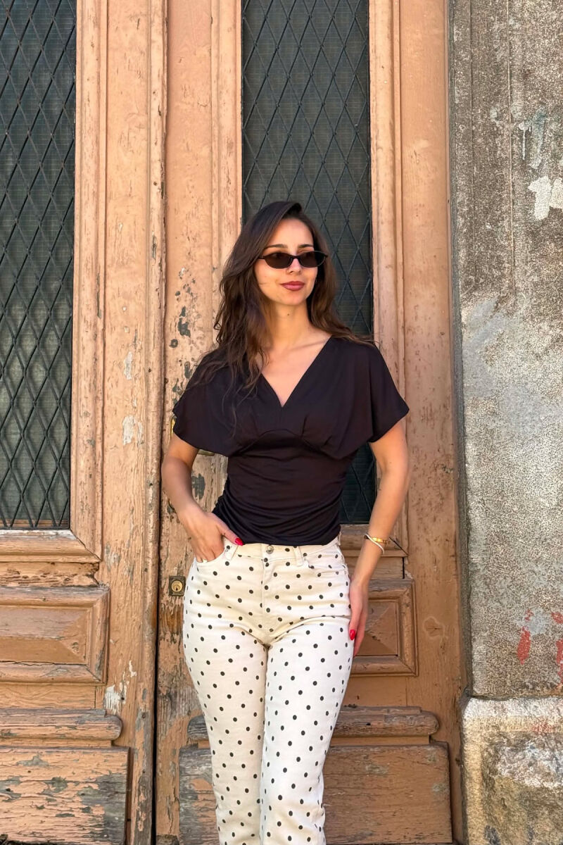 ONE COLOR V NECK WOMAN T- SHIRT DARK BROWN/KAE - 1
