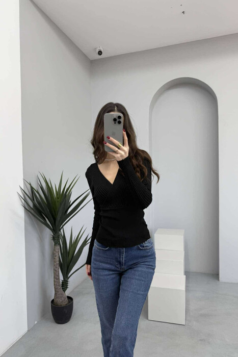 ONE COLOR V NECK WOMEN SWEATER BLACK/ E ZEZE - 2