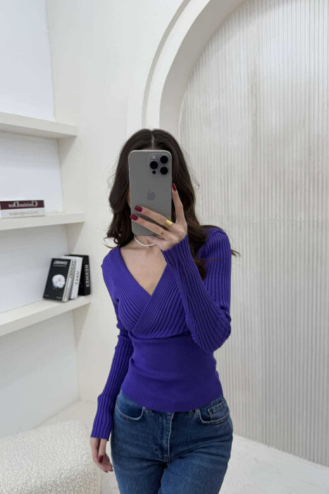 ONE COLOR V NECK WOMEN SWEATER PURPLE/LEJLA 