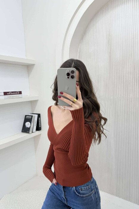 ONE COLOR V NECK WOMEN SWEATER BRICK/TULLE - 2