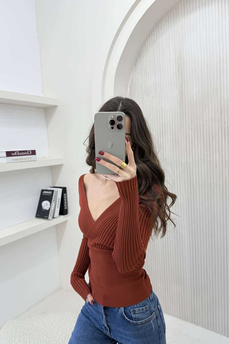 ONE COLOR V NECK WOMEN SWEATER BRICK/TULLE - 2