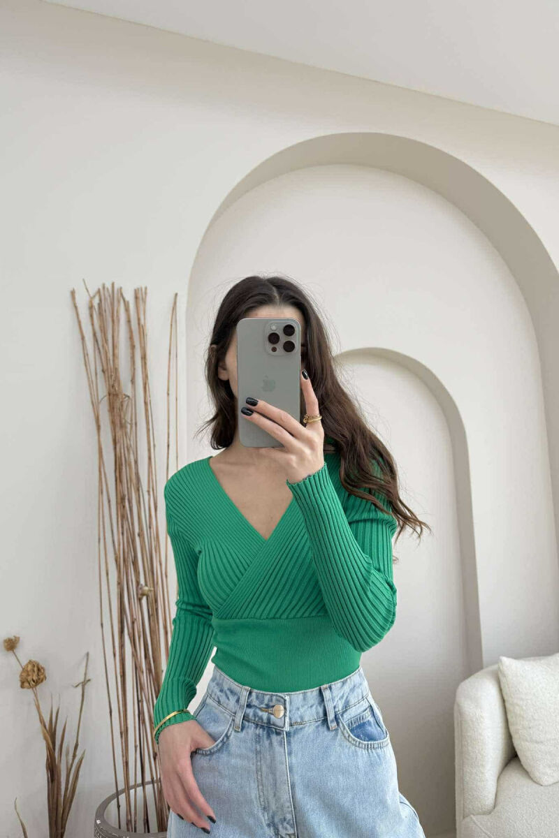 ONE COLOR V NECK WOMEN SWEATER GREEN/JESHILE - 1