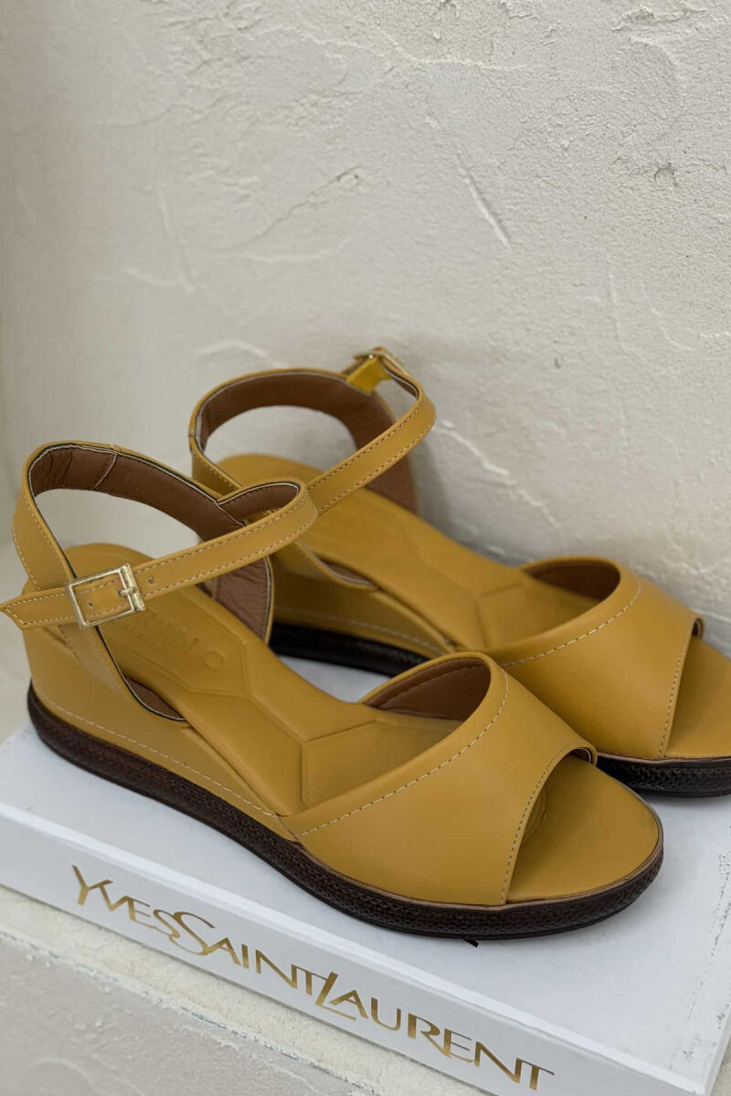 ONE COLOR WEDGE WOMEN SANDALS MUSTARD/MUSTARDE - 2