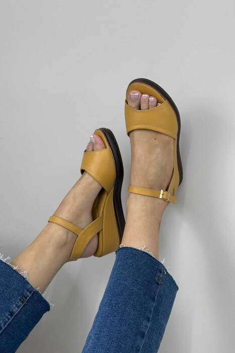 ONE COLOR WEDGE WOMEN SANDALS MUSTARD/MUSTARDE - 3