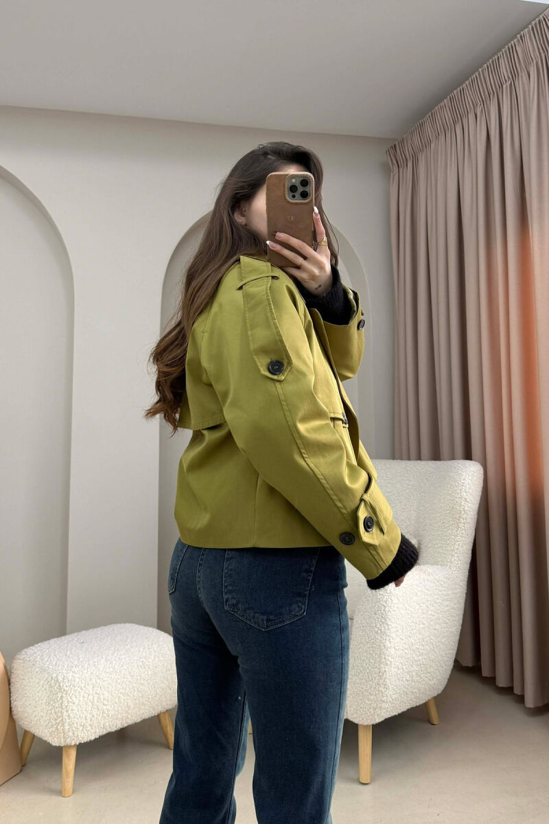 PALLTO E SHKURTER PER FEMRA NE NGJYRE JESHILE TE ZBARDHUR - 2