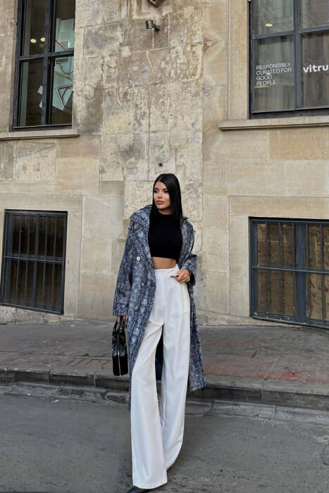 PALLTO ME DIZAJN GJARPERI DHE ME DETAJIN E RRIPIT PER FEMRA NE NGJYRE GRI - 3