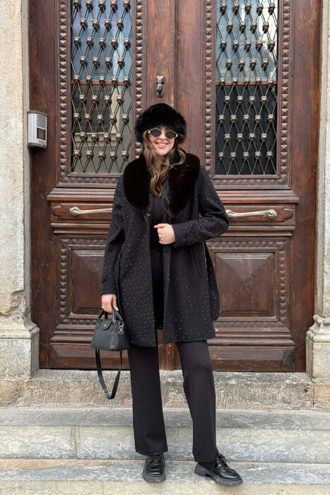 PALLTO ME JAKE GEZOFI DHE DETAJE GURESH PER FEMRA NE NGJYRE TE ZEZE - 4