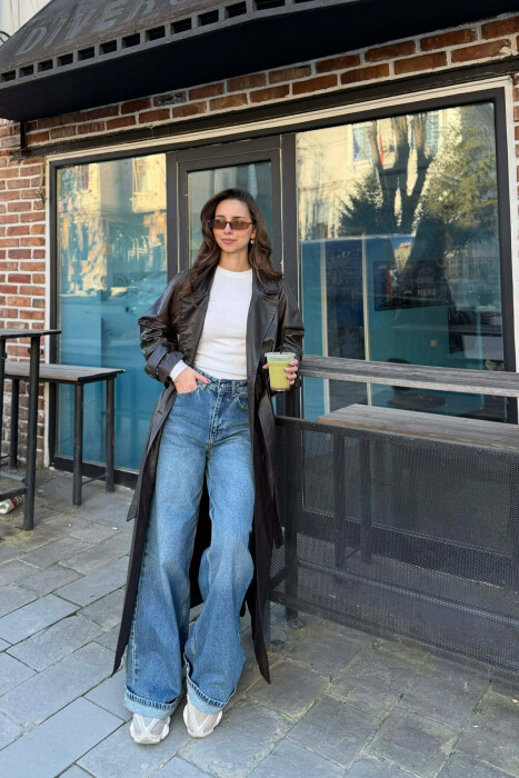 PALLTO NJE NGJYRESHE LEKURE ME KOPSA DHE ME DETAJIN E RRIPIT NE NGJYRE KAFE - 3