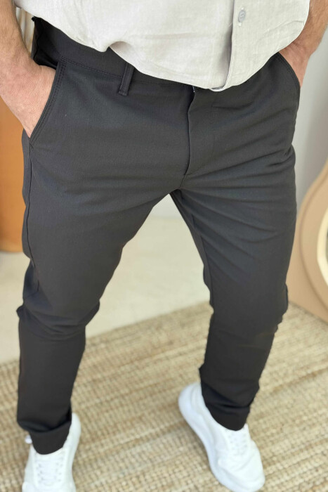 PANTALLONA KLASIKE NJË NGJYRËSHE PËR MESHKUJ NË NGJYRËN KAFE - 4