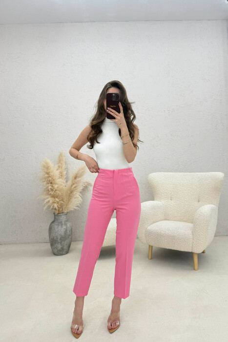 PANTALLONA KLASIKE TE THJESHTA NJE NGJYRESHE PER FEMRA NE NGJYRE ROZE - 2