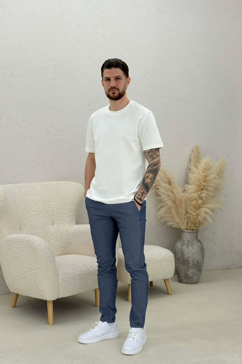 PANTALLONA KLASIKE TE THJESHTA NJE NGJYRESHE PER MESHKUJ NE NGJYRE BLU - 4