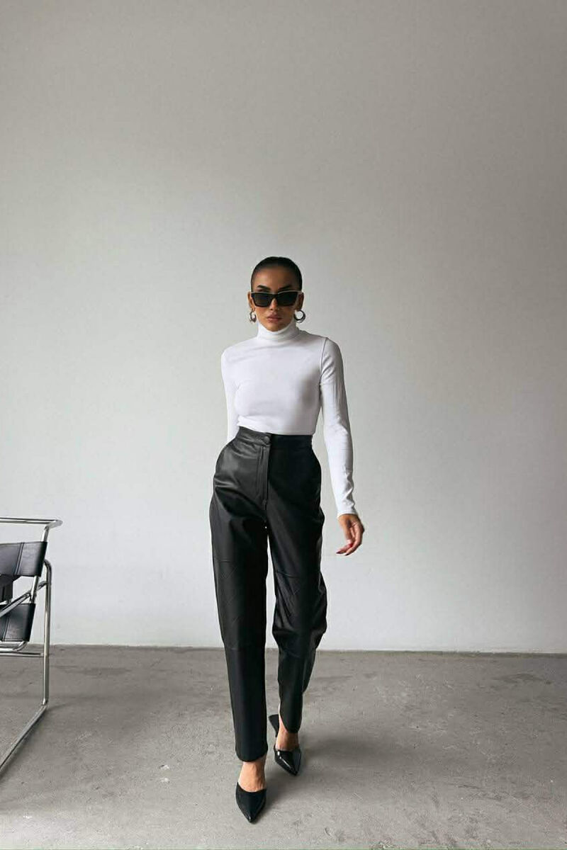 PANTALLONA LEKURE TE THJESHTA NJE NGJYRESHE PER FEMRA NE NGJYRE TE ZEZE - 2