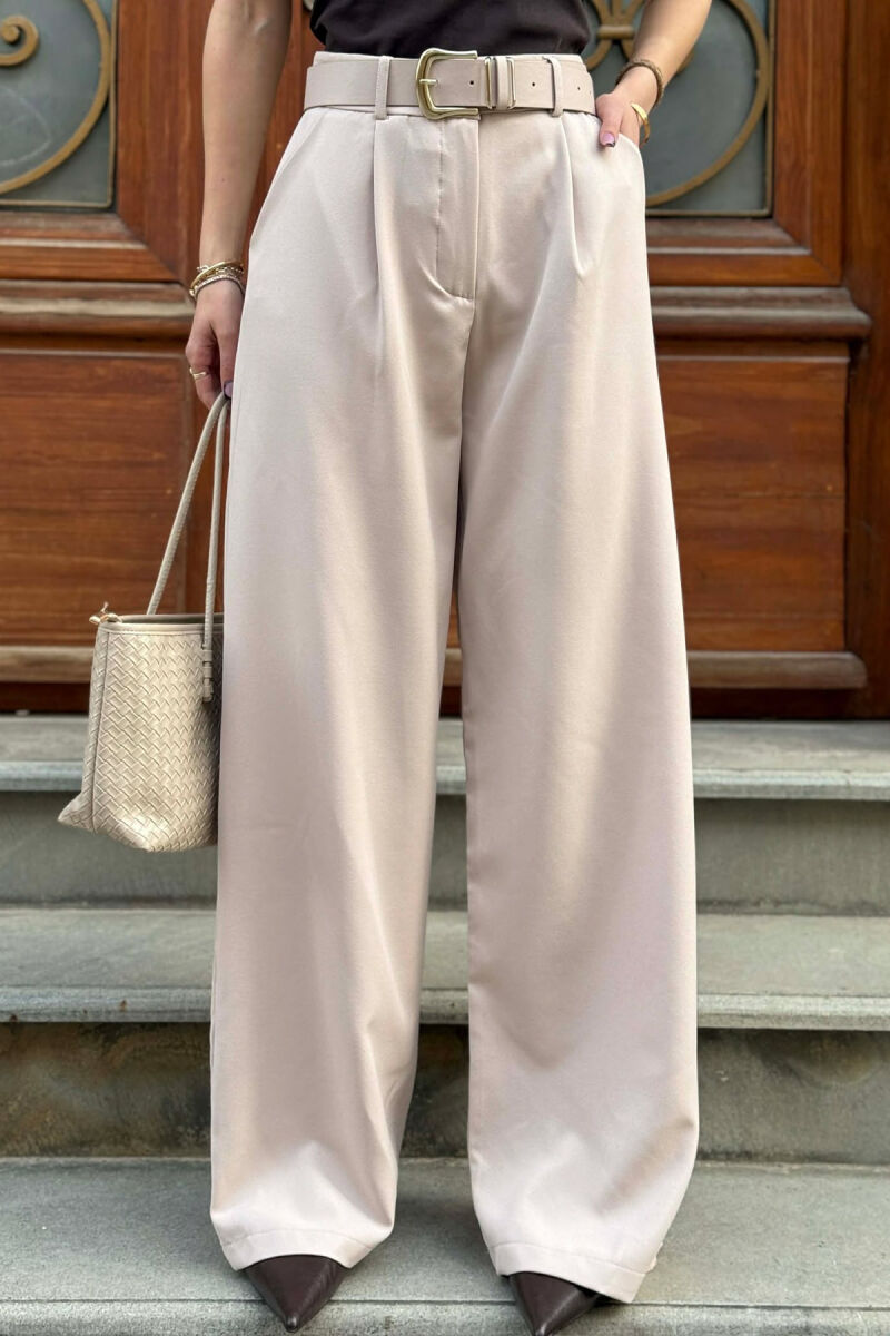 PANTALLONA ME DETAJIN E RRIPIT PER FEMRA NE NGJYRE BEZHE - 2