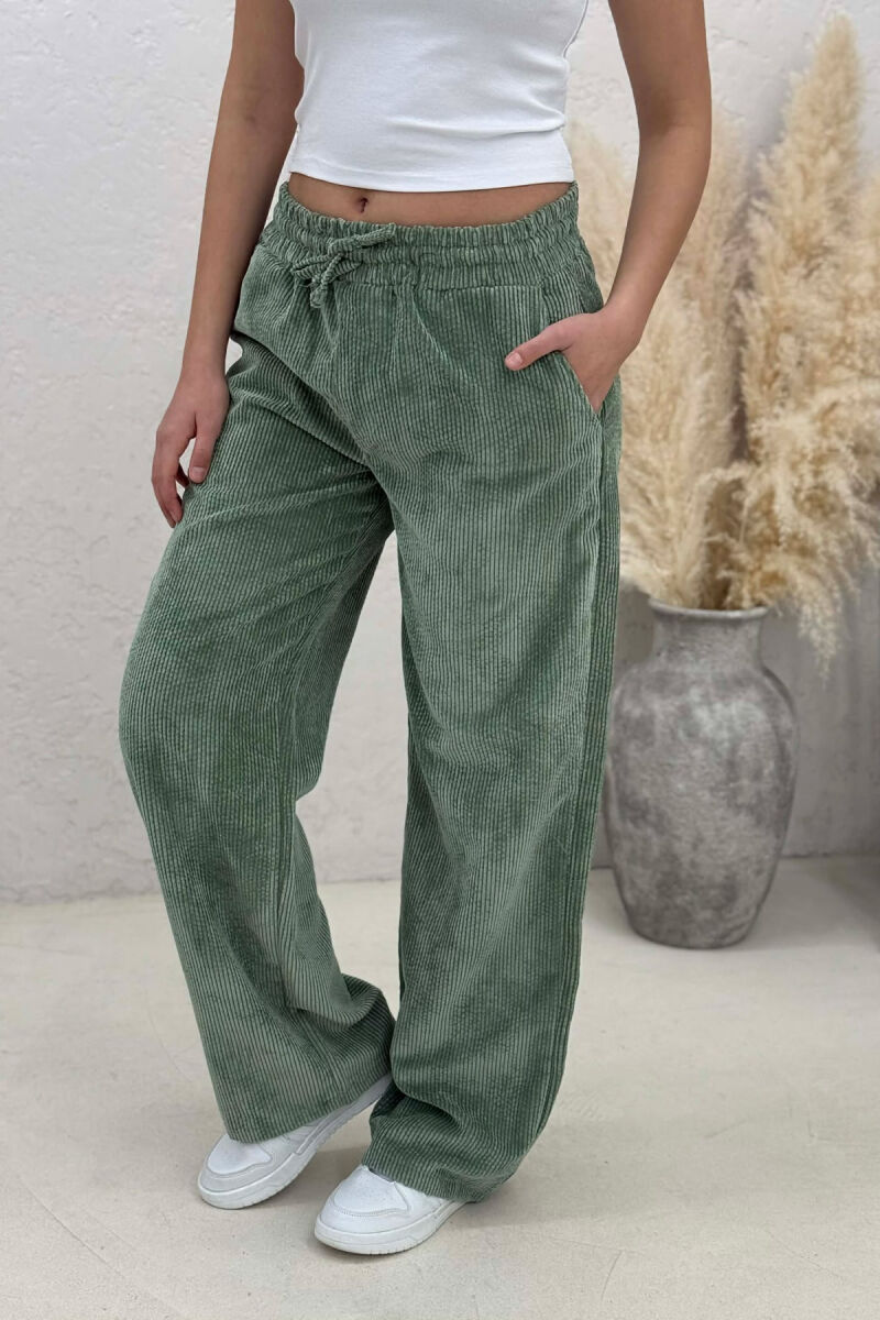 PANTALLONA NJE NGJYRESHE ME BEL ELASTIK PER FEMRA NE NGJYRE JESHILE - 3