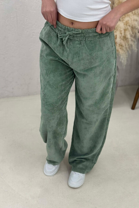 PANTALLONA NJE NGJYRESHE ME BEL ELASTIK PER FEMRA NE NGJYRE JESHILE - 4