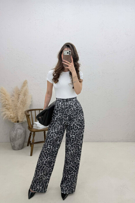 PANTALLONA TE GJERA ME DIZAJN LEOPRAD PER FEMRA NE NGJYRE GRI TE ERRET - 4