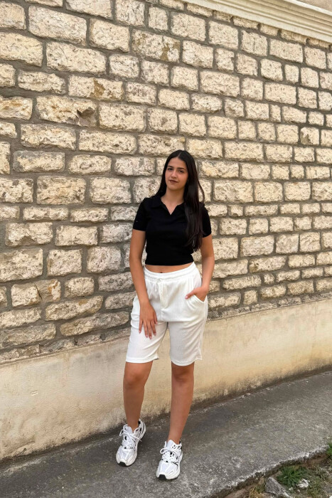 PANTALLONA TE SHKURTRA NJE NGJYRESHE TE THJESHTA PER FEMRA NE NGJYRE TE BARDHE - KLAUDIO FASHION