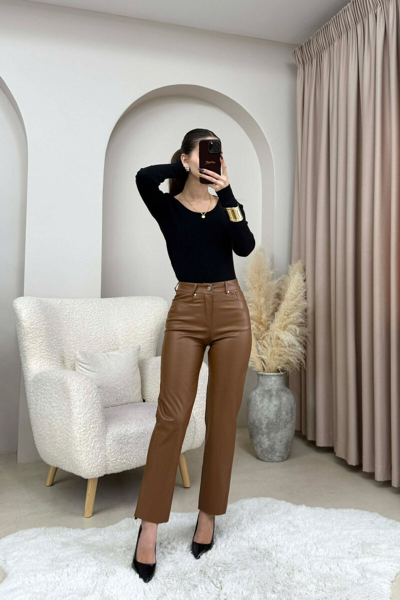 PANTALLONA TE THJESHTA LEKURE PER FEMRA NE NGJYRE KAFE - 2