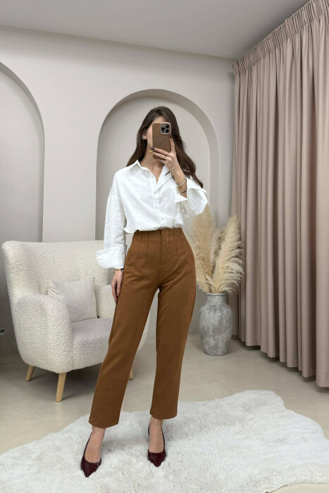 PANTALLONA TE THJESHTA NJE NGJYRESHE PER FEMRA NE NGJYRE KAFE - 4